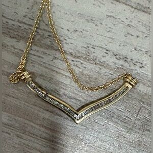 14-Karat Gold Diamond Necklace: vintage
